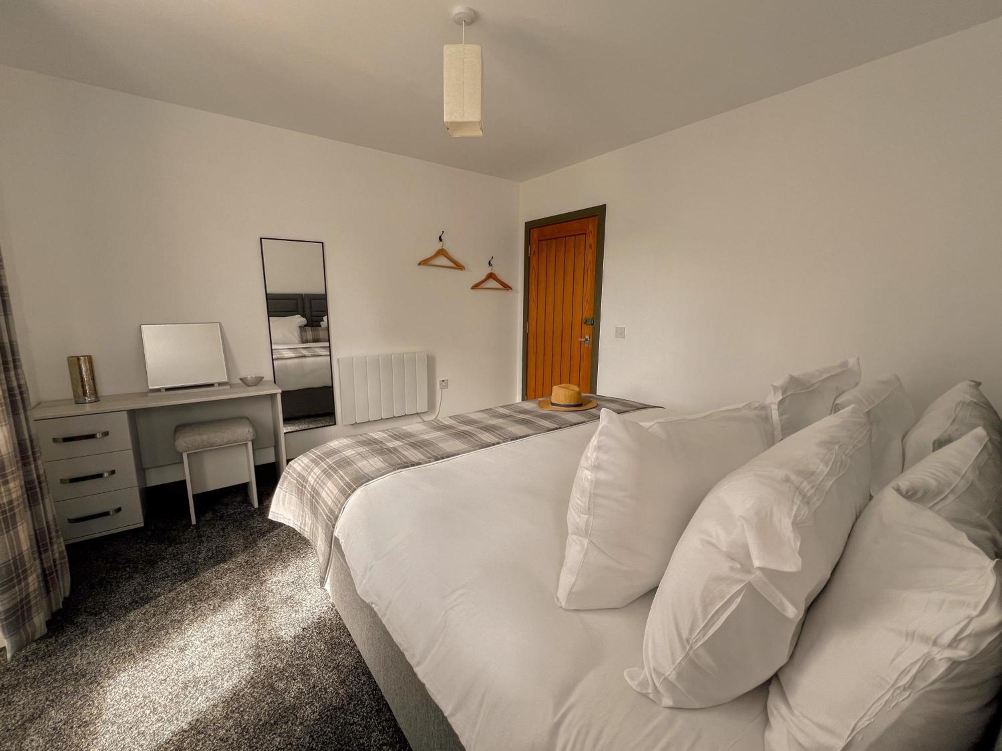 Loch Ness Gatehouse Apartments フォート・オーガスタス エクステリア 写真